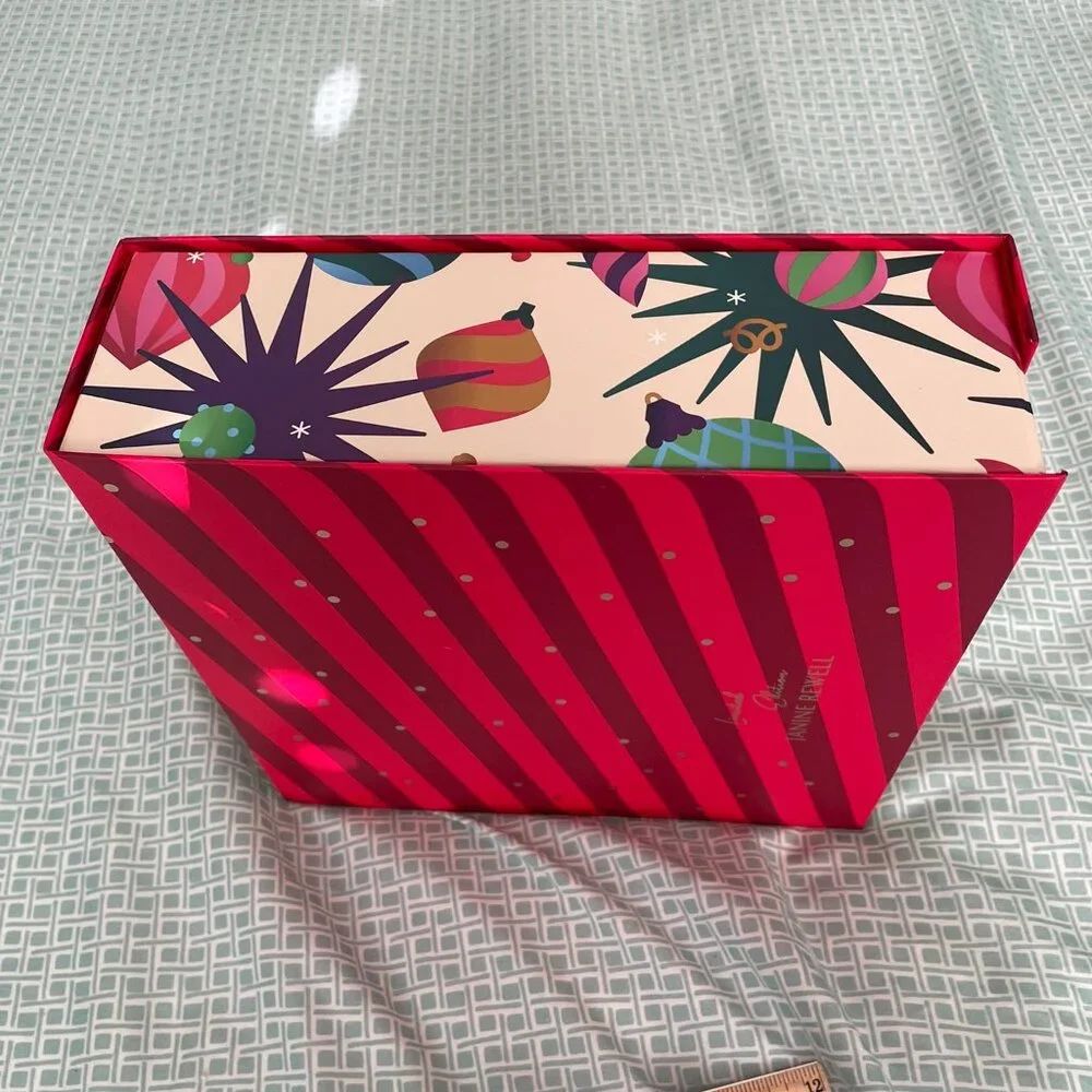 Kiehl's empty gift box - NEW high quality